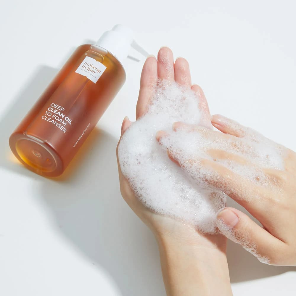 Deep Clean Oil to Foam Cleanser - Image 5