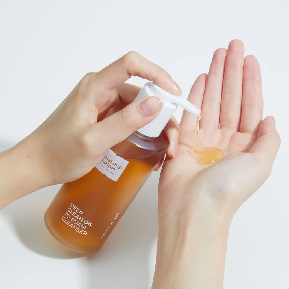 Deep Clean Oil to Foam Cleanser - Image 6
