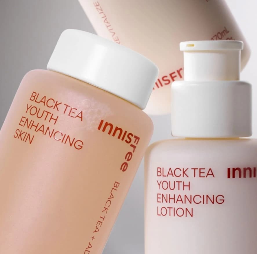 New Black Tea Youth Enhancing Skincare Set - Image 5