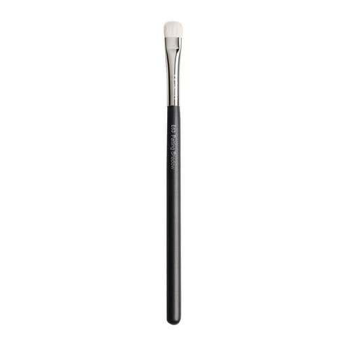 Secret Patting Shadow Brush E53, 1pack - Image 1
