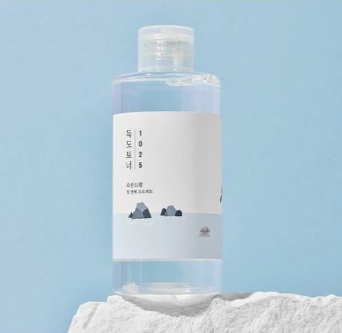 Round Lab 1025 Dokdo Hydration Gift 5-Piece Set - Image 2
