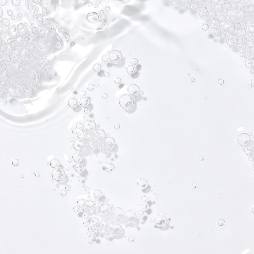 Green Tea Amino Hydrating Cleansing Water - Image 2