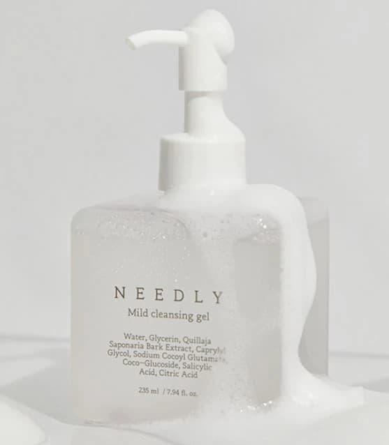 Mild Cleansing Gel - Image 5