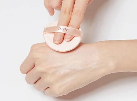 Aura Secret Tone Up Cushion [SPF30/PA++] - Image 4
