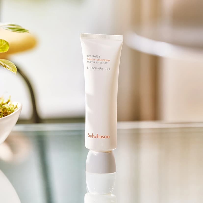 UV Daily Tone Up Sunscreen Multi Protection SPF50+ PA++++, 30ml - Image 2