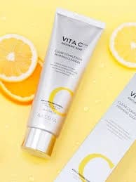 Vita C Plus Eraser Cleansing Foam, 120ml - Image 4
