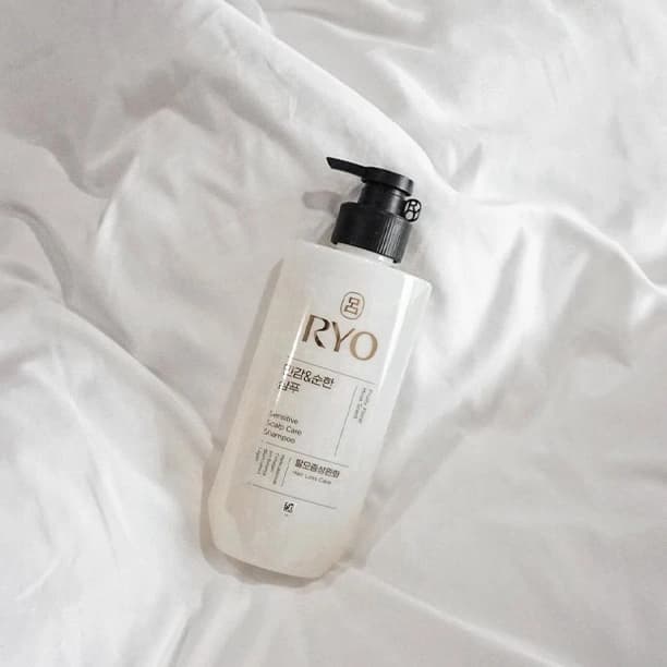 Sensitive Scalp Care Shampoo, 480ml - Image 3