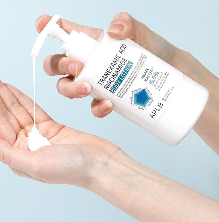 Tranexamic Acid Niacinamide Body Lotion, 300ml, 1pack - Image 4