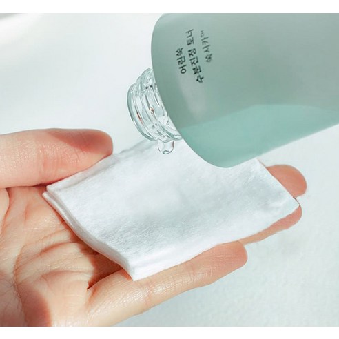 Pure Artemisia Watery Calming Set - Image 3