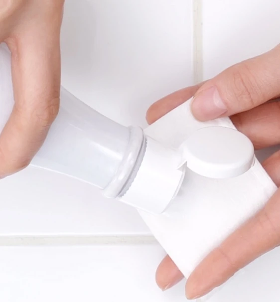 Milkshake Point Makeup Remover - Image 2