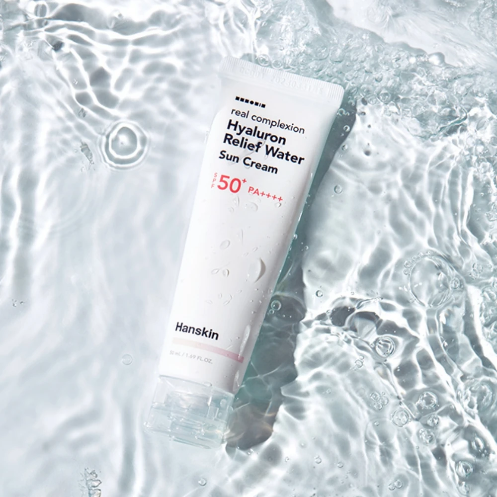 Real Complexion Hyaluronic Relief Water Sunscreen SPF50+ PA++++ - Image 2