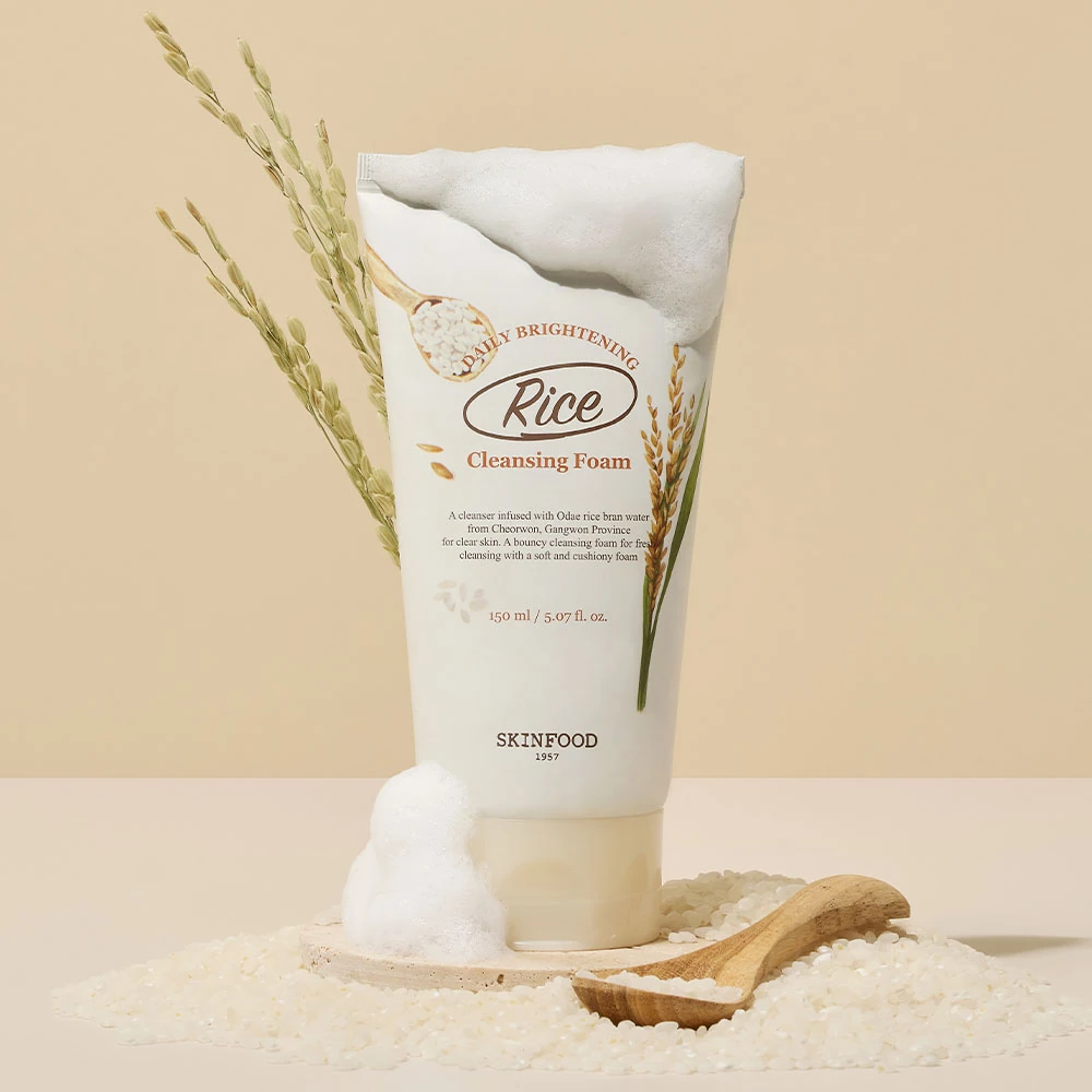 Rice Daily Brightening Cleansing Foam - Image 2