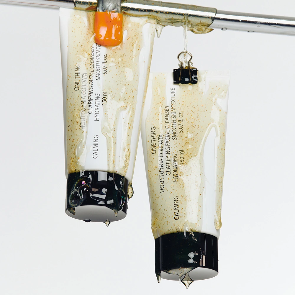 Clarifying Facial Cleanser - Image 3