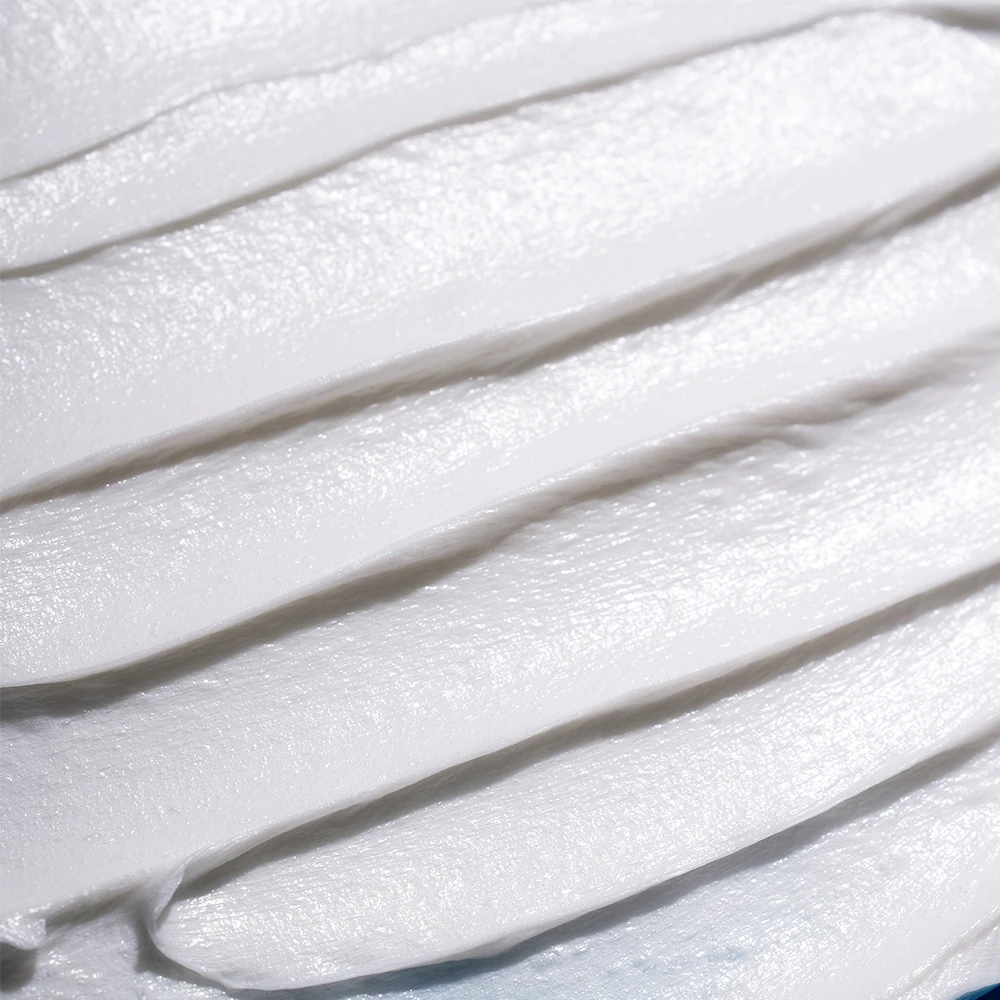 Hyaluronic Acid Low-pH Cleansing Foam - Image 2