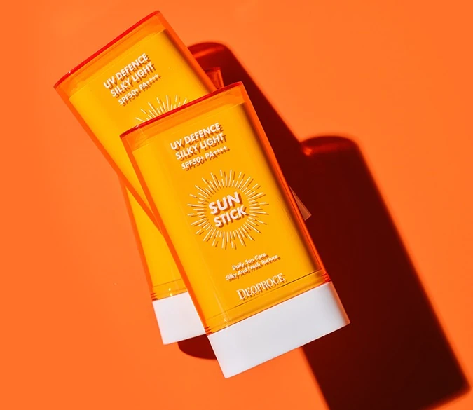 UV Defense Silky Light Sunstick SPF50+ PA++++ - Image 3