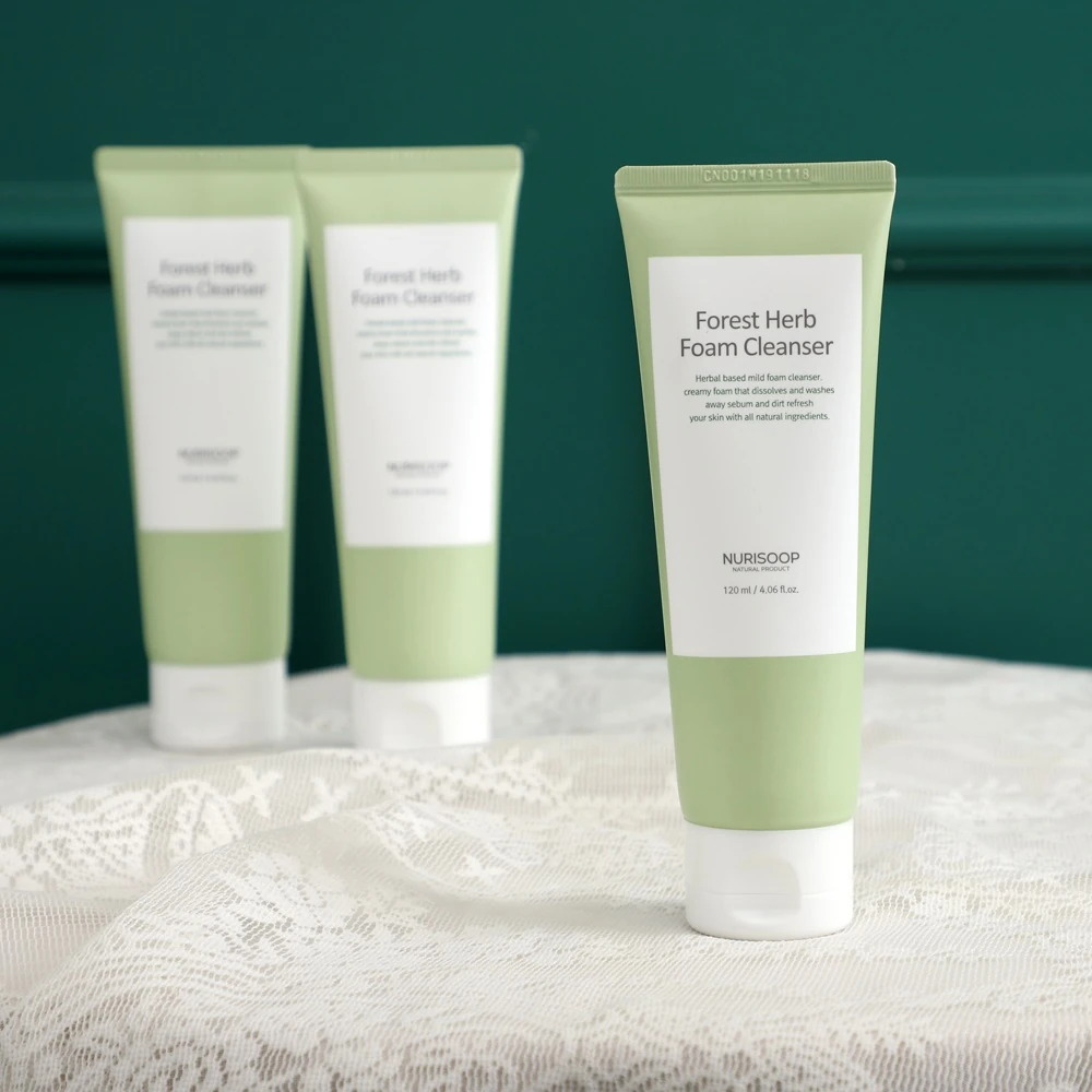 Green Tea Foam Cleanser - Image 4