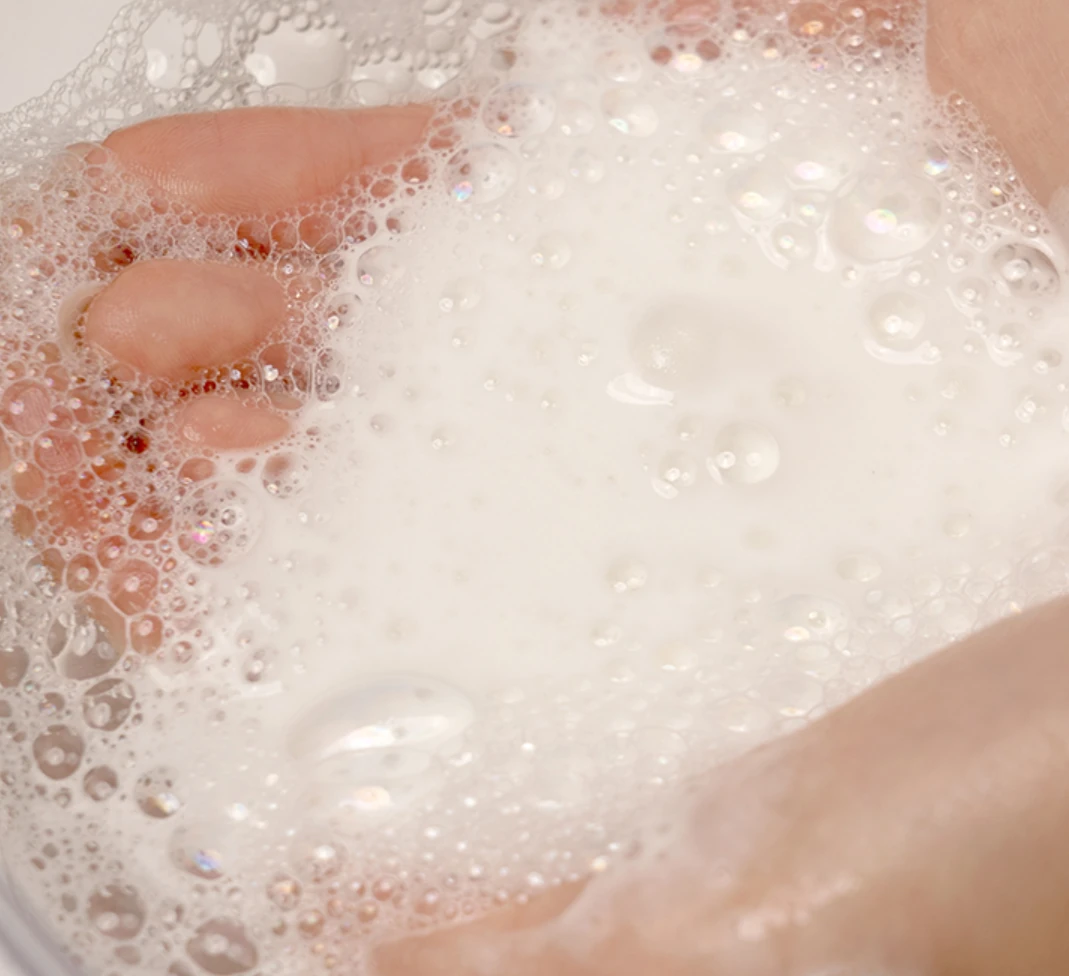 Balancing Vegan Cleanser - Image 7