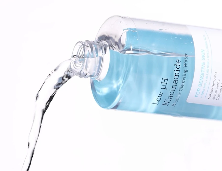 Low pH Niacinamide Micellar Cleansing Water - Image 2