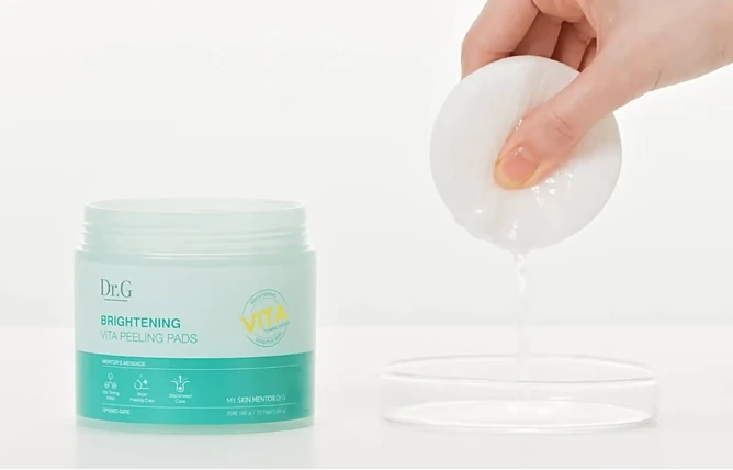 Brightening Vita Peeling Pads 70 Sheets - Image 4