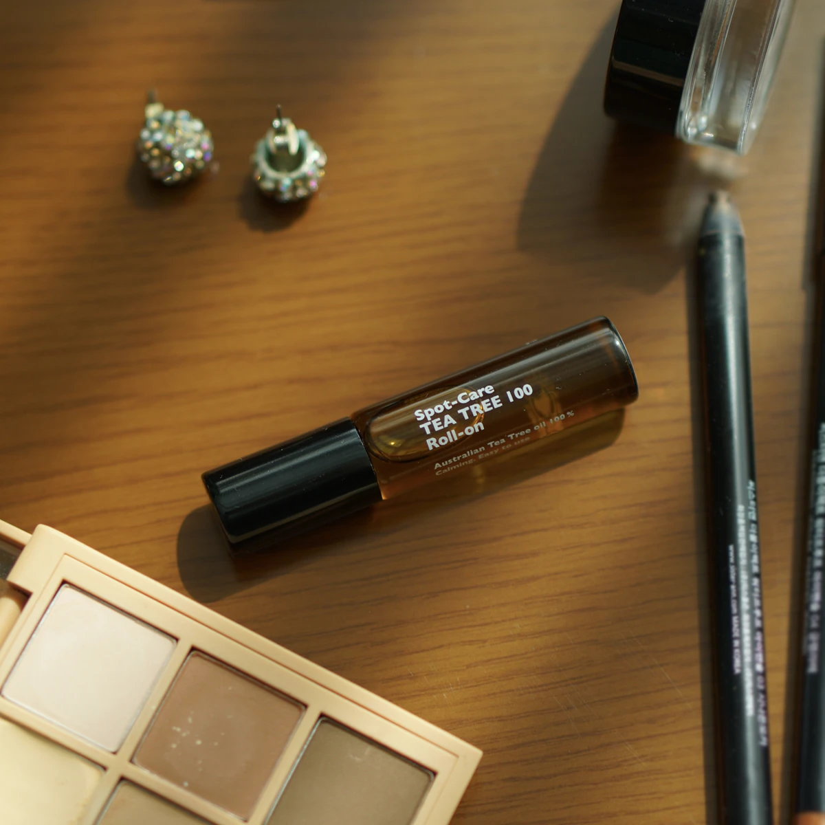 Spot Care Tea Tree Oil 100 Roll-On - Image 4