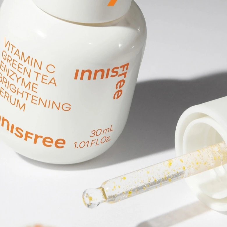 Vitamin C Green Tea Enzyme Brightening Serum, 30ml - Image 2