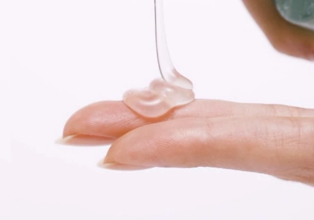 PH Cleansing Gel Foam, 300ml - Image 4