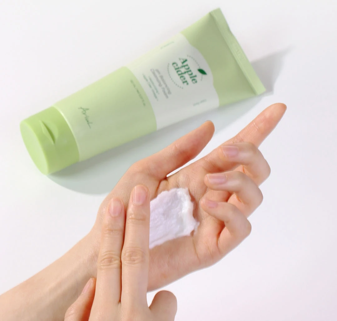 Vegan Apple Cider pH Balanced Cleansing Foam - Image 2