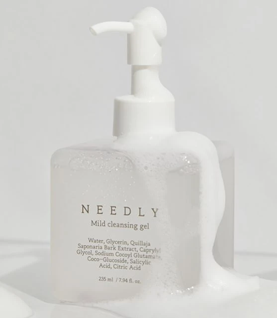Mild Cleansing Gel - Image 5