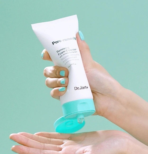 Pore Remedy Renewing Foam Cleanser - Image 4