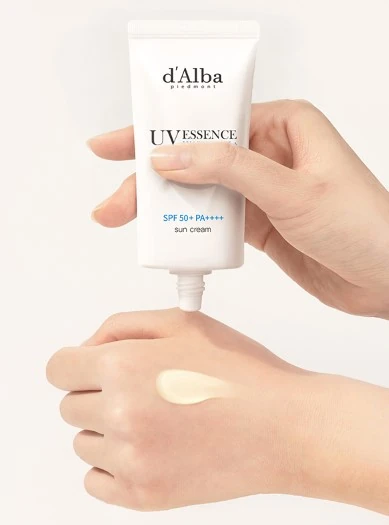 Waterful Essence Sunscreen SPF50+ PA++++ + Waterful Tone-up Sunscreen SPF50+ PA++++ + Gift Bag - Image 5