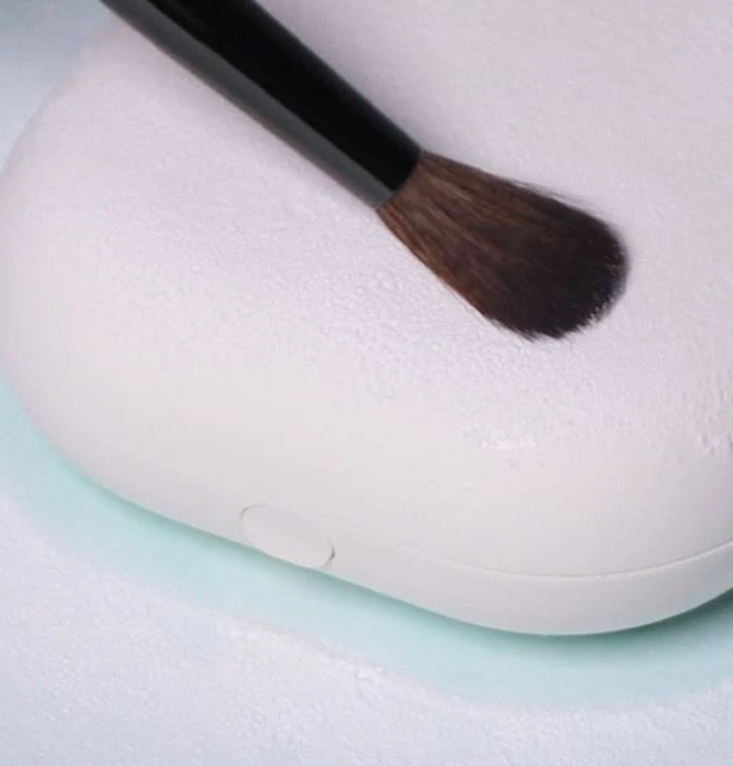 Neo Essential Blurring Finish Powder - Image 3