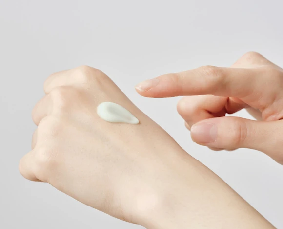 Pine Calming Cica Cream - Image 3