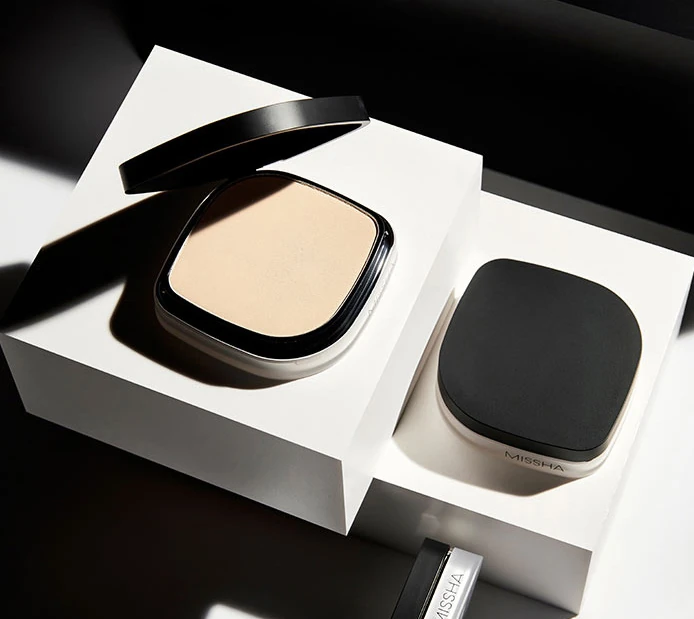 Signature Dramatic Two-Way Pact SPF25 PA++ - Image 6