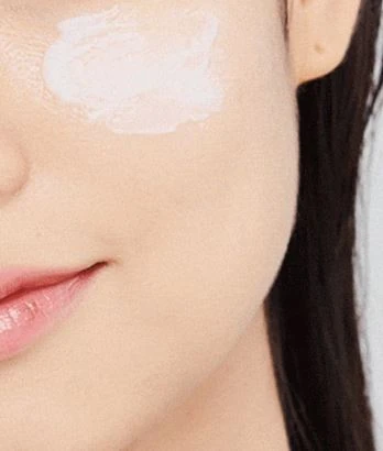 Green Tea Hyaluronic Lotion - Image 7