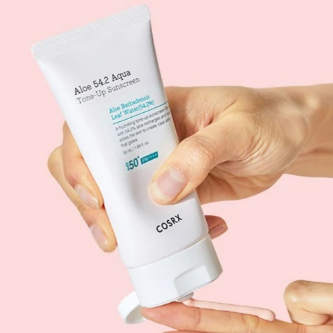 Aloe 54.2 Aqua Tone-Up Sunscreen - Image 2