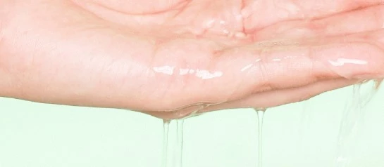 The Chok Chok Green Tea Watery Skin - Image 5