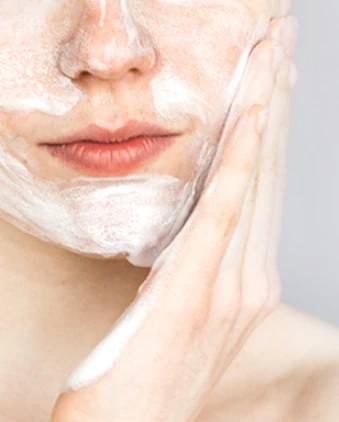 Low pH Pore Deep Cleansing Foam - Image 6