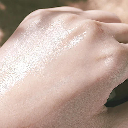 Calming Moisture Serum - Image 5