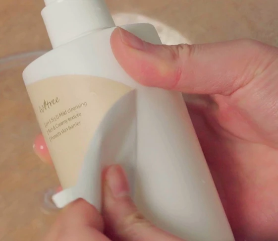 Yam Root Vegan Milk Cleanser - Image 3