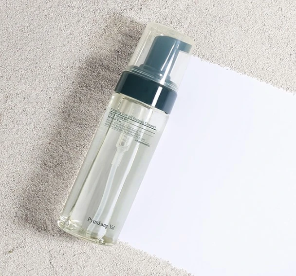 Calming Low pH Foaming Cleanser - Image 7