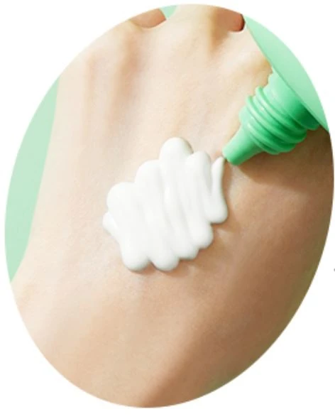 Aloe Waterproof Sunscreen SPF 50+ PA++++ - Image 4