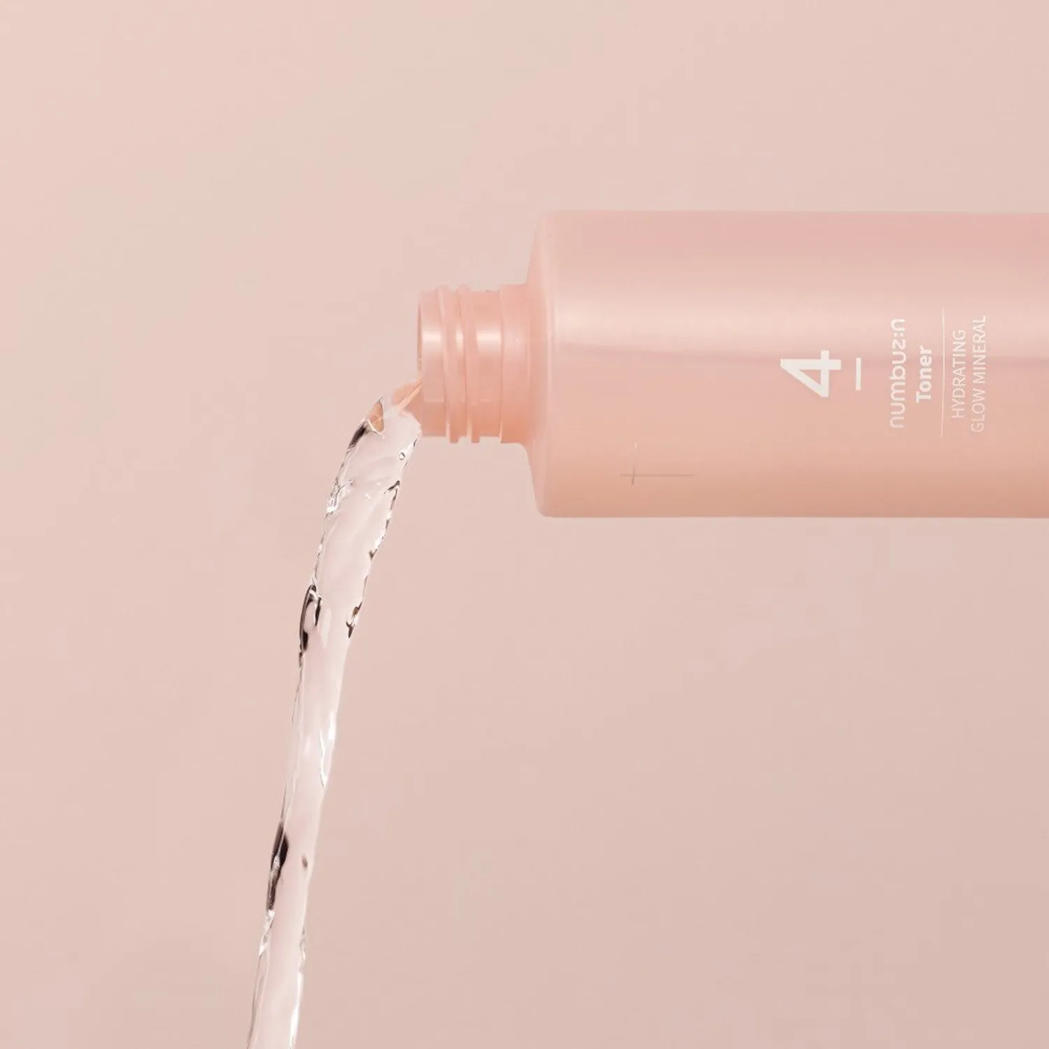 No.4 Hydrating Glow Mineral Toner - Image 2