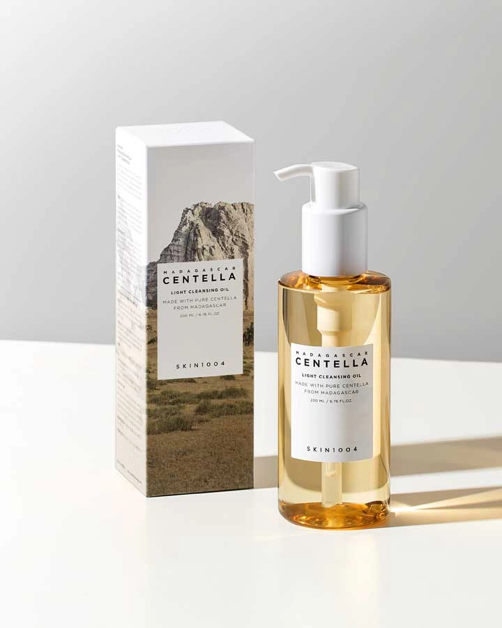 Madagascar Centella Light Cleansing Oil, 200ml - Image 2