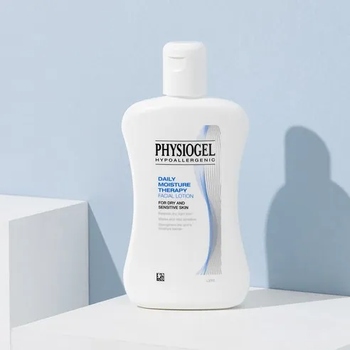 Daily Moisture Therapy Facial Lotion - Image 2