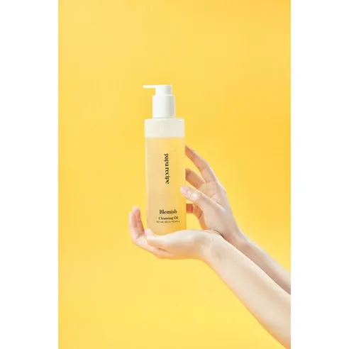 Blemish Cleansing Oil - Image 3