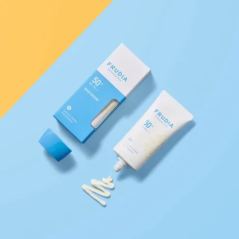 Ultra UV Shield Sun Essence - Image 2