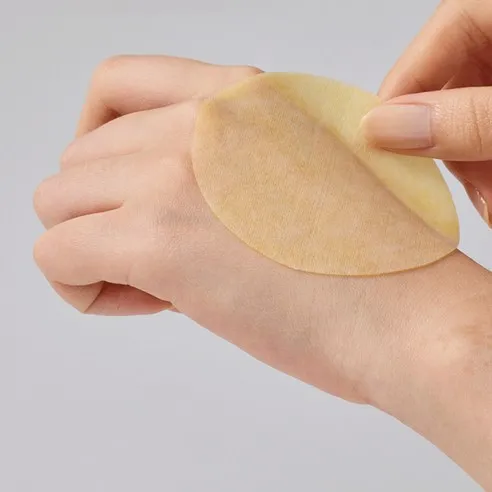 Vitamin C Green Tea Enzyme Blemish Toning Pad - Image 8