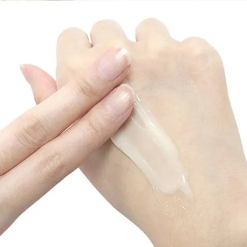 High Moisturizing Fermented Bean Cream - Image 4