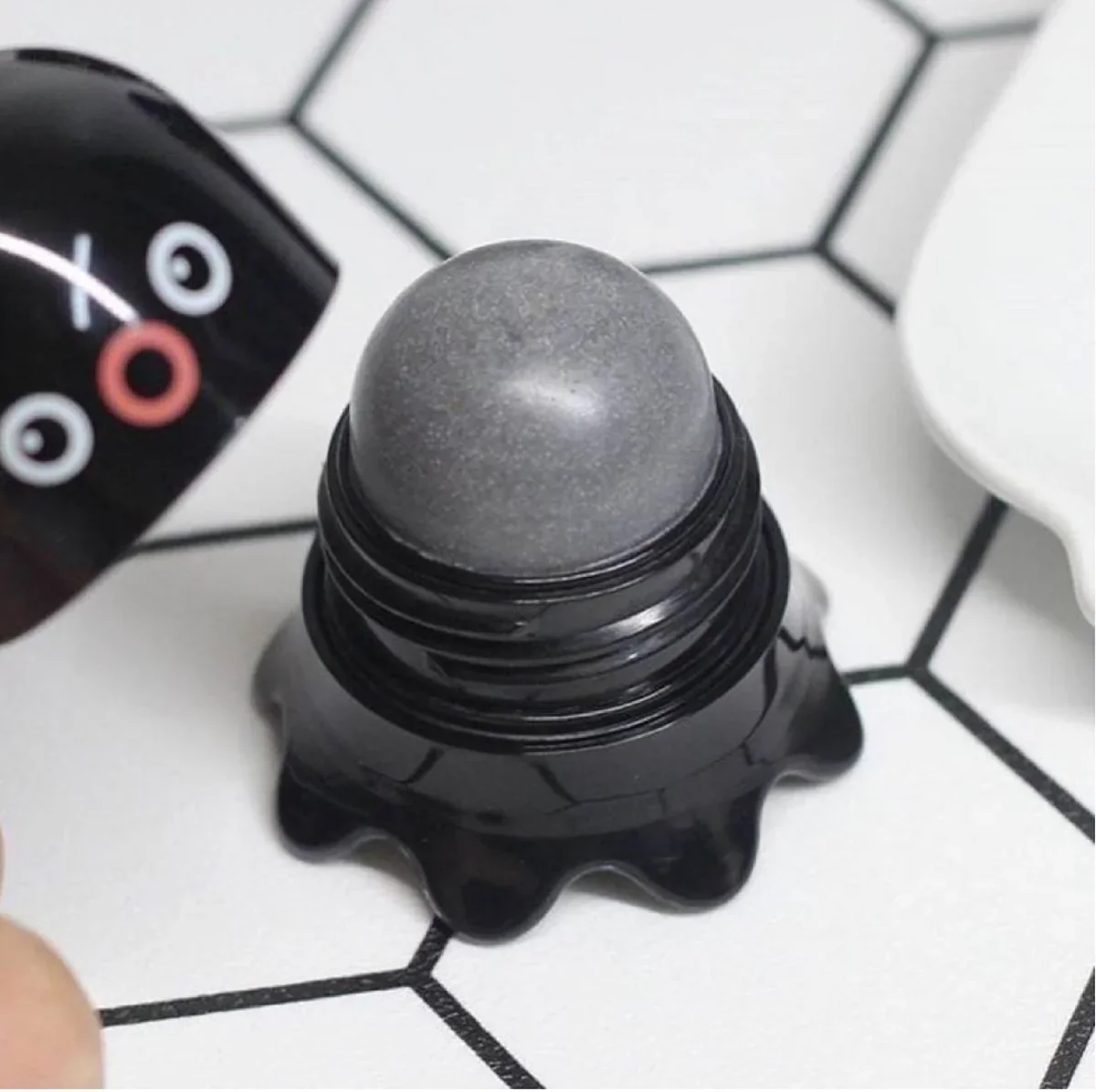 Tako Pore Blackhead Scrub Stick, 10g - Image 4