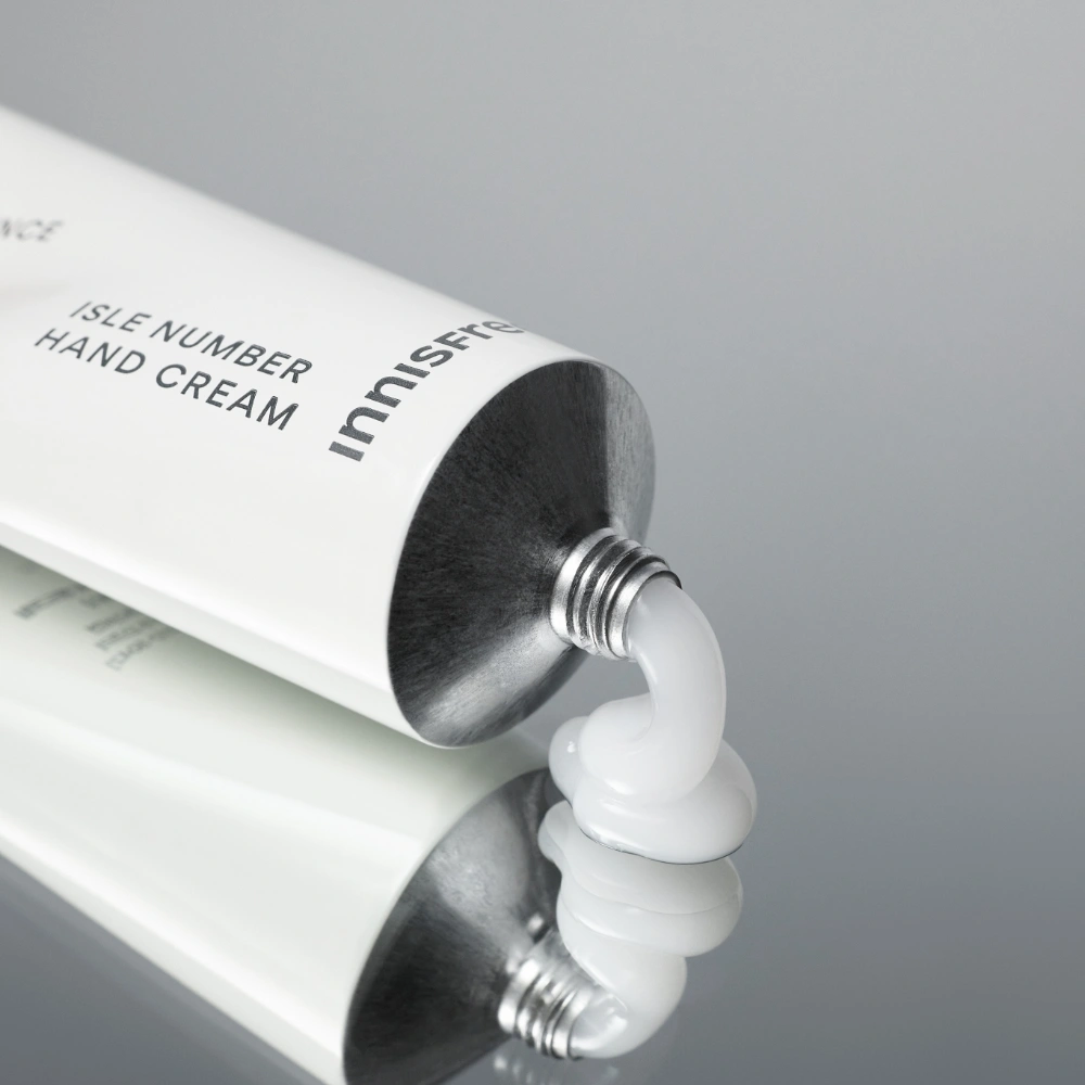 Isle Number Hand Cream, 50ml, Green Tea Essence - Image 2